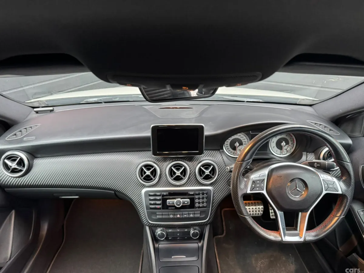 Mercedes-Benz A-Class Hatchback, Petrol, 2014, White