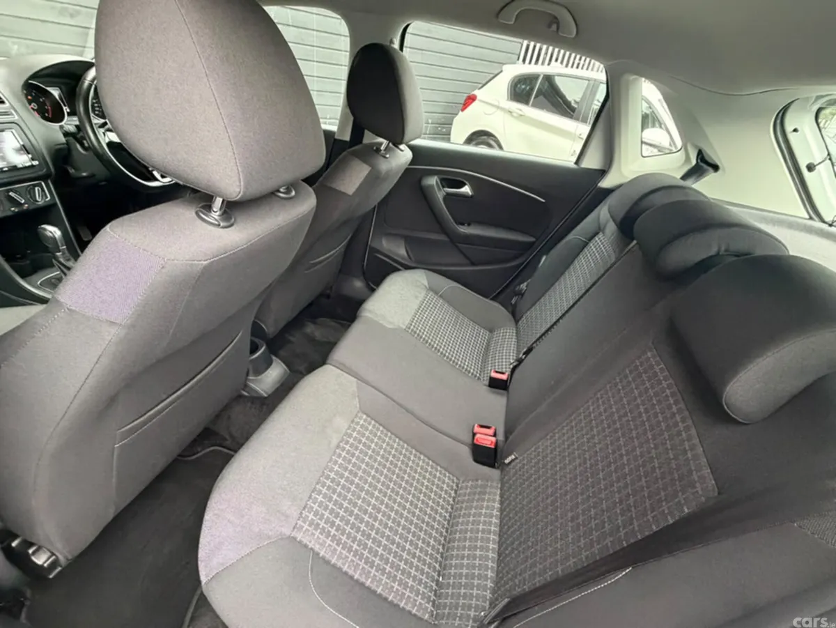 Volkswagen Polo Hatchback, Petrol, 2014, White