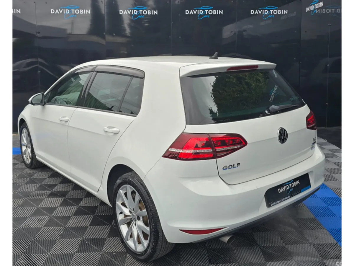 Volkswagen Golf Hatchback, Petrol, 2017, White