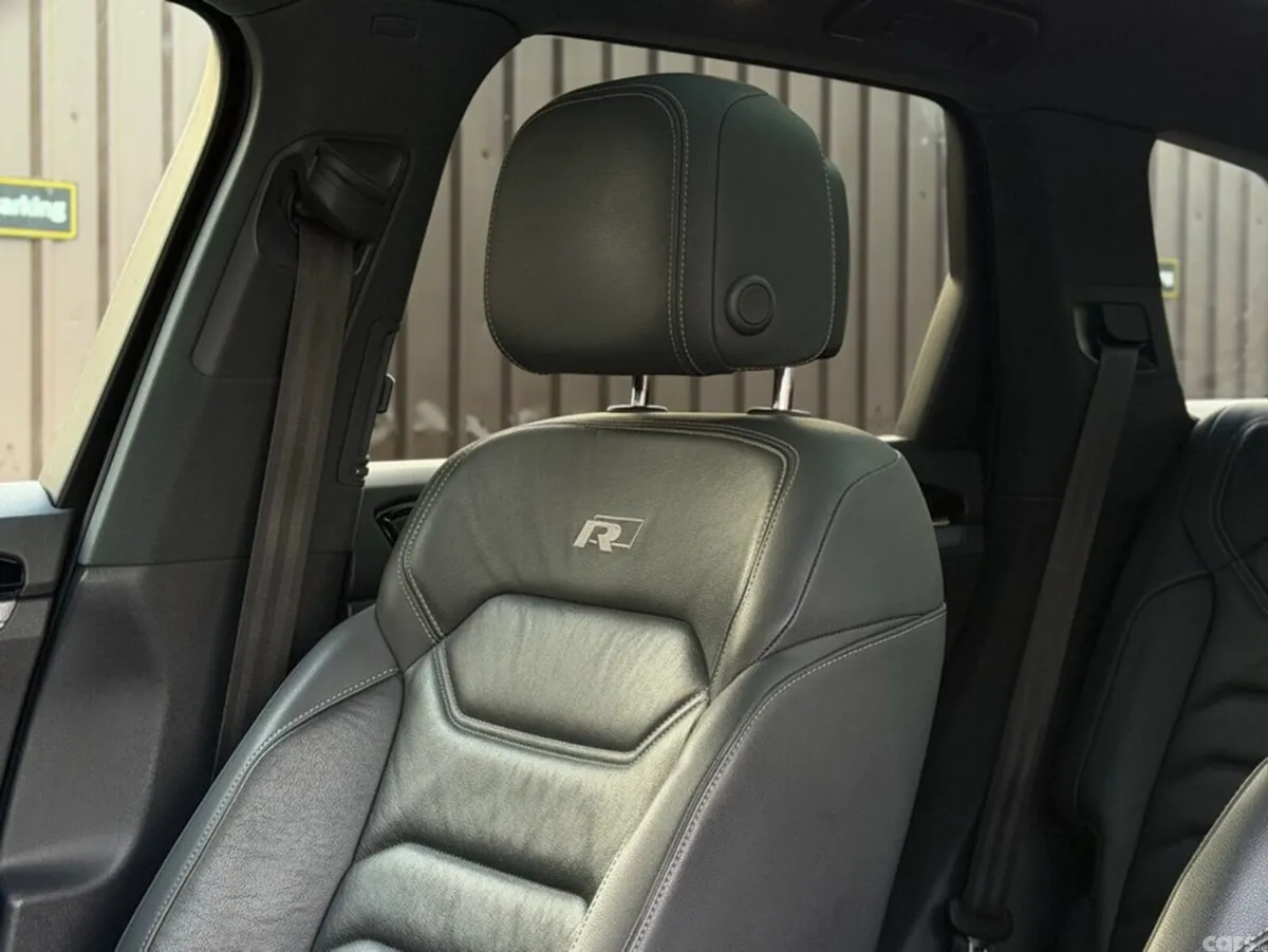 Volkswagen Touareg Estate, Diesel, 2021, Black