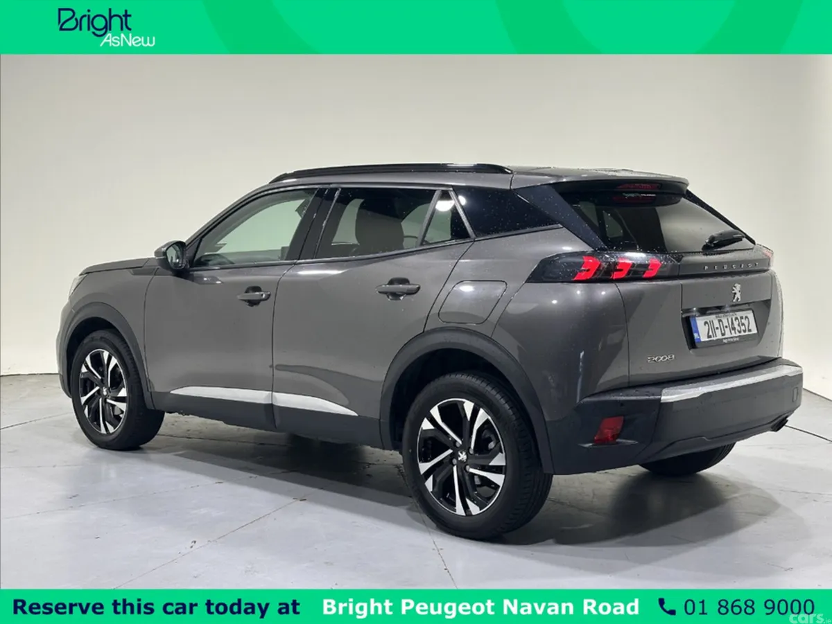 Peugeot 2008 MPV, Petrol, 2021, Grey