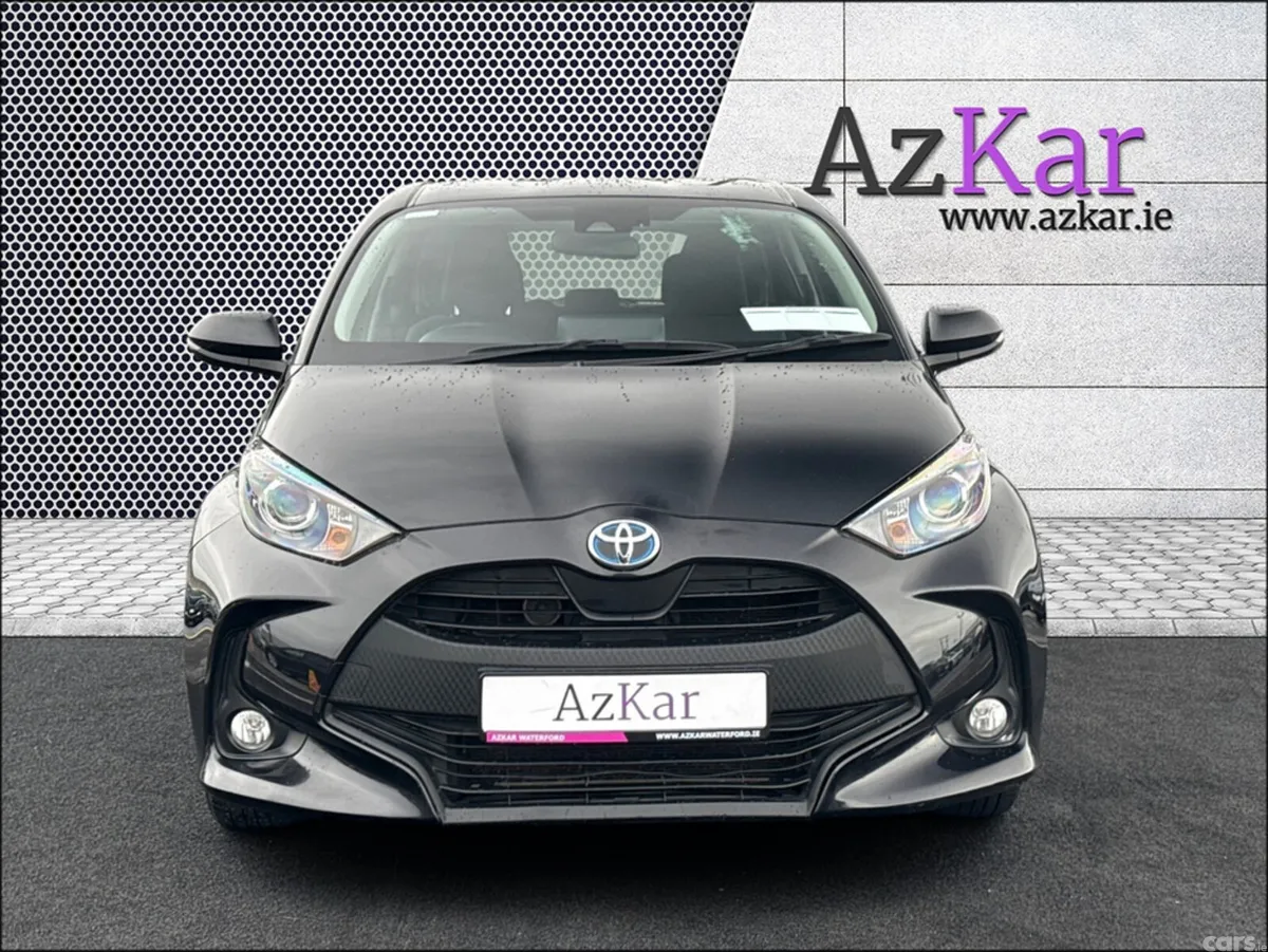 Toyota Yaris Hatchback, Petrol Hybrid, 2023, Black