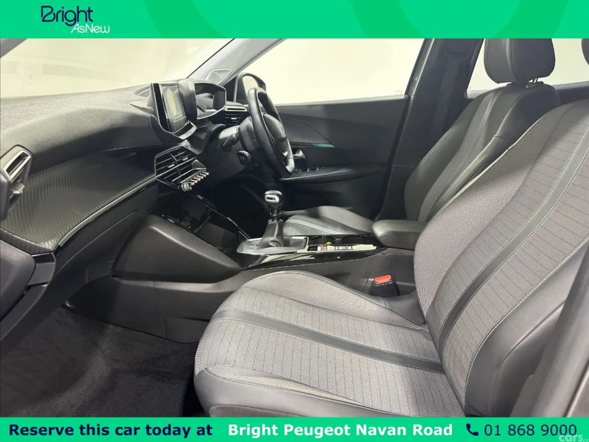 Peugeot 2008 MPV, Petrol, 2021, Grey