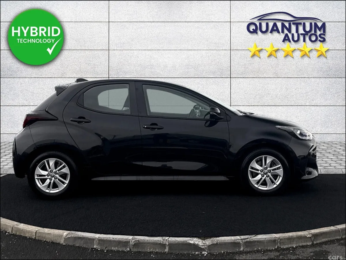 Toyota Yaris Hatchback, Petrol Hybrid, 2023, Black