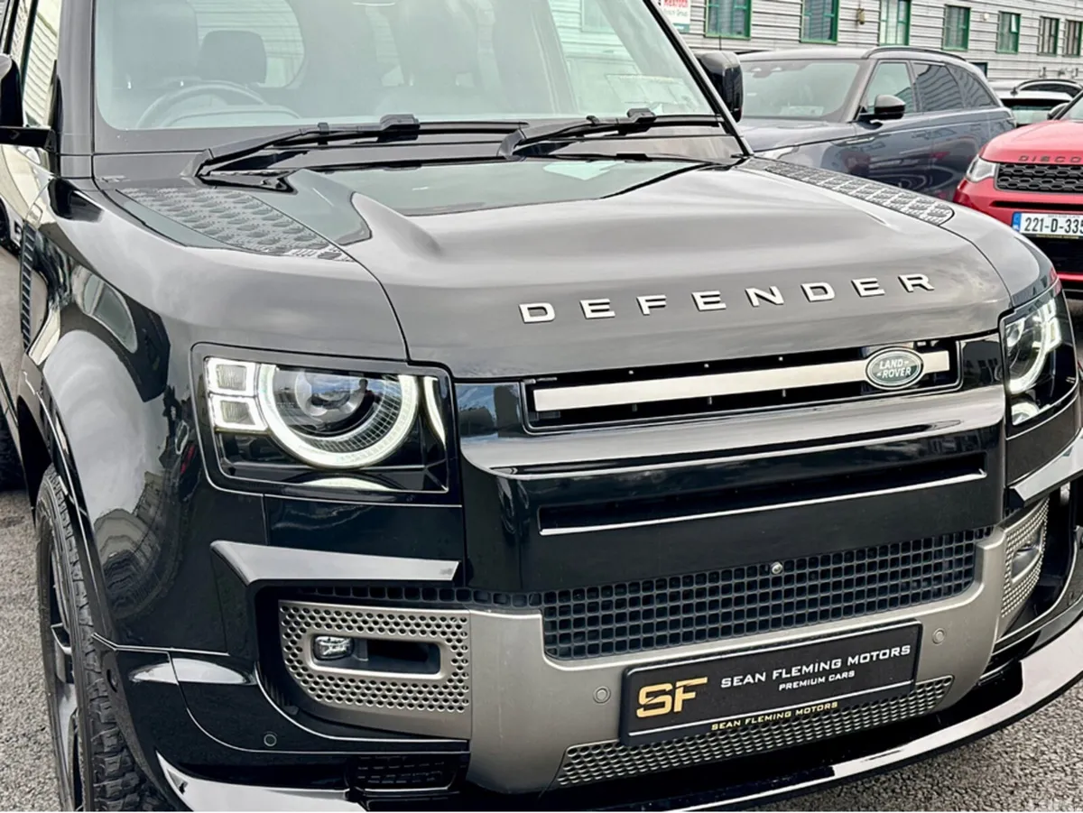 Land Rover Defender SUV, Petrol Plug-in Hybrid, 2025, Black