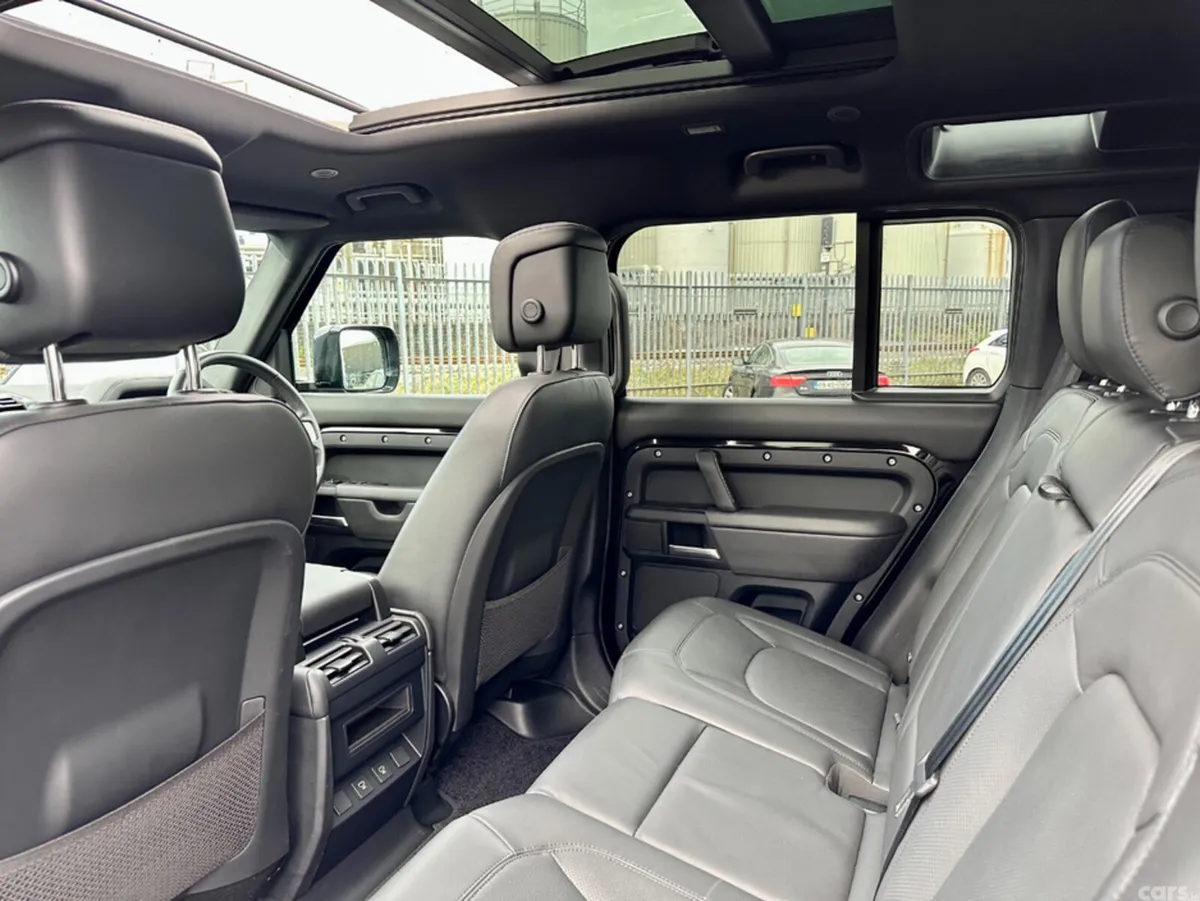 Land Rover Defender SUV, Petrol Plug-in Hybrid, 2025, Black