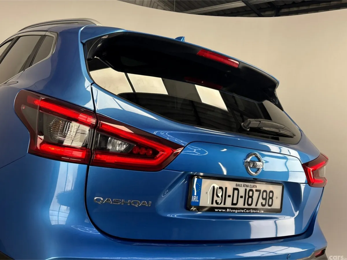 Nissan Qashqai MPV, Petrol, 2019, Blue