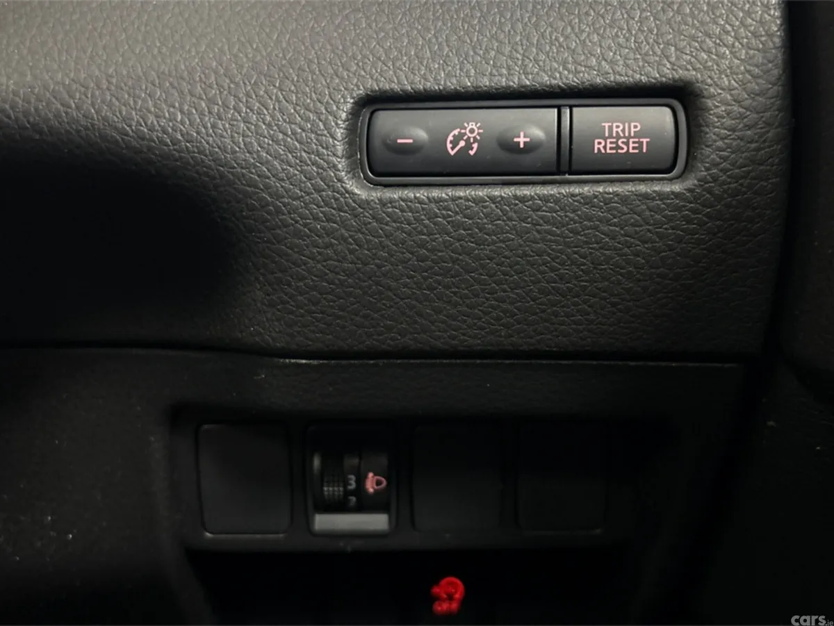 Nissan Qashqai MPV, Petrol, 2019, Blue