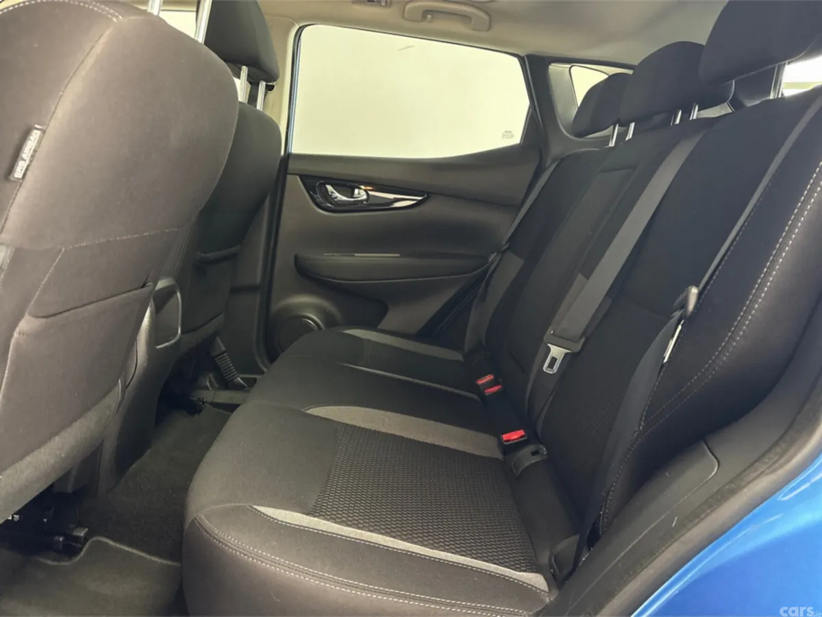 Nissan Qashqai MPV, Petrol, 2019, Blue