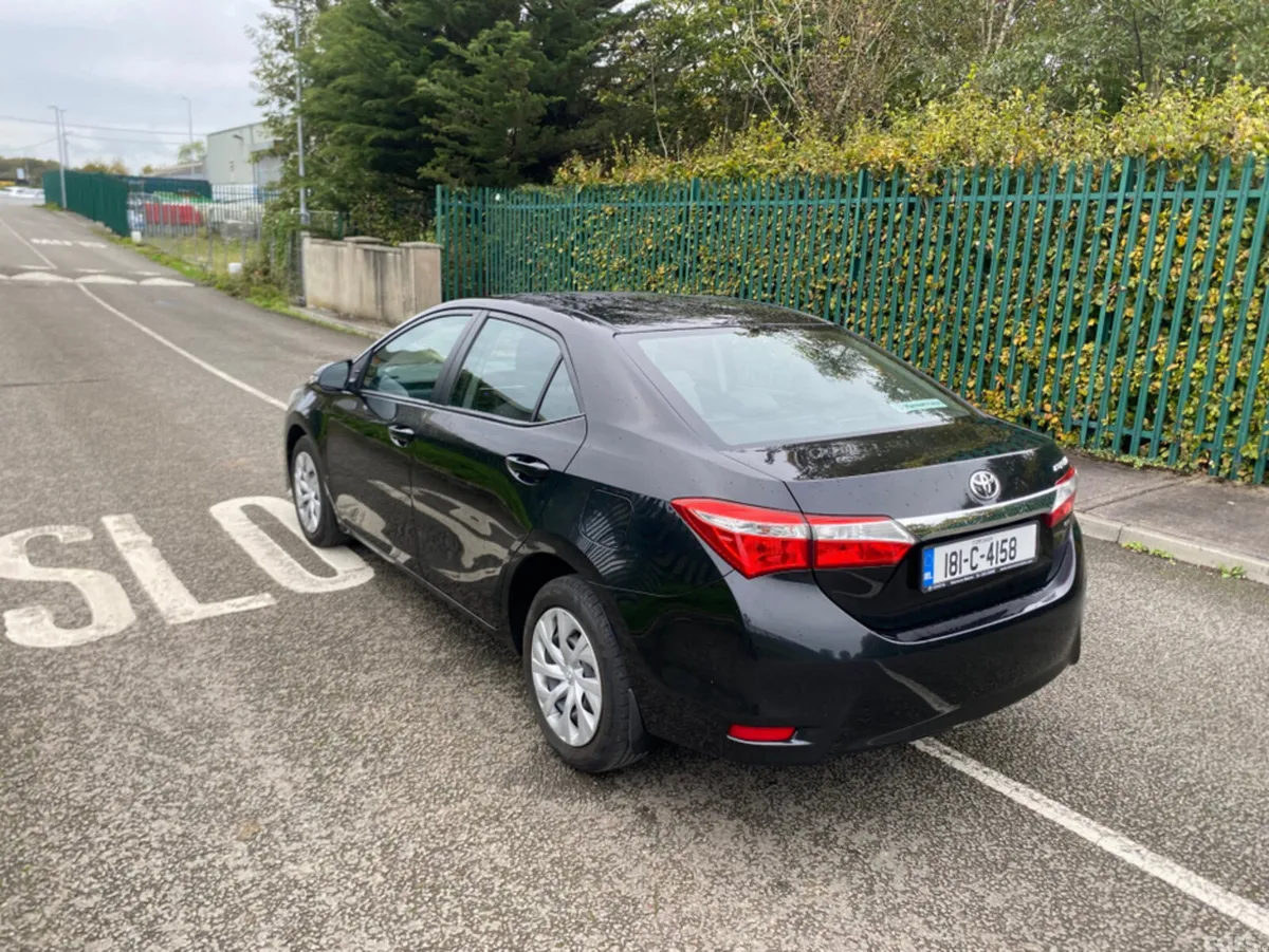 Toyota Corolla Saloon, Diesel, 2018, Black