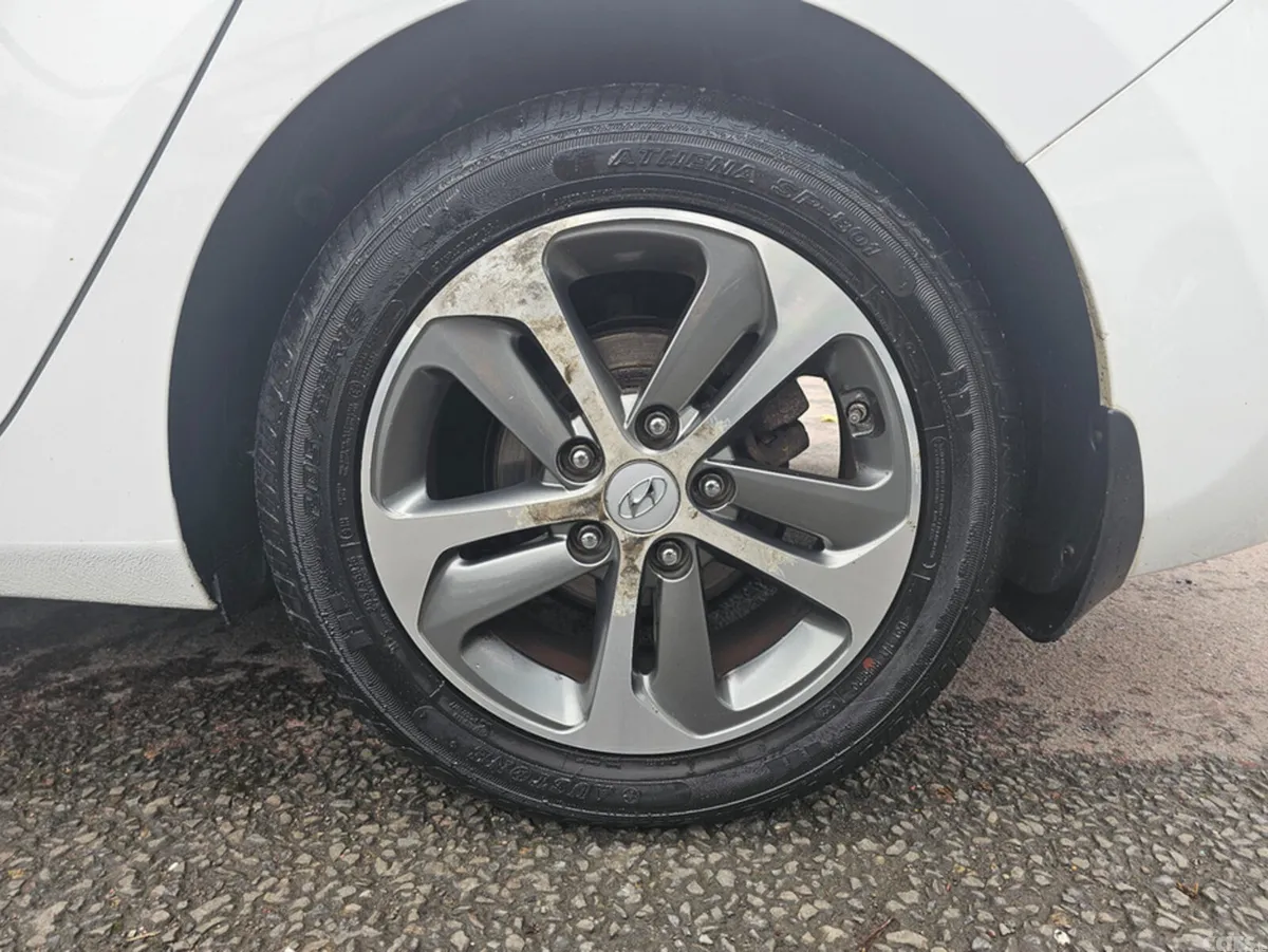 Hyundai i30 Estate, Diesel, 2017, White