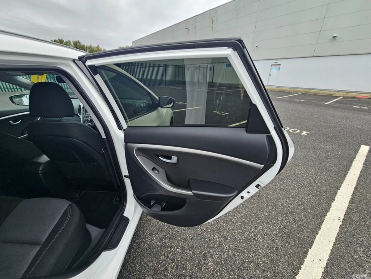 Hyundai i30 Estate, Diesel, 2017, White