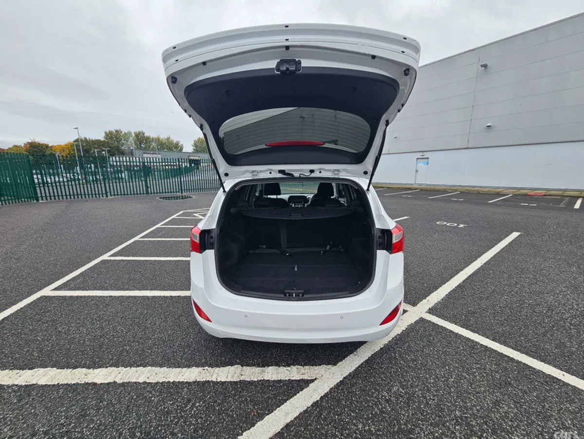 Hyundai i30 Estate, Diesel, 2017, White