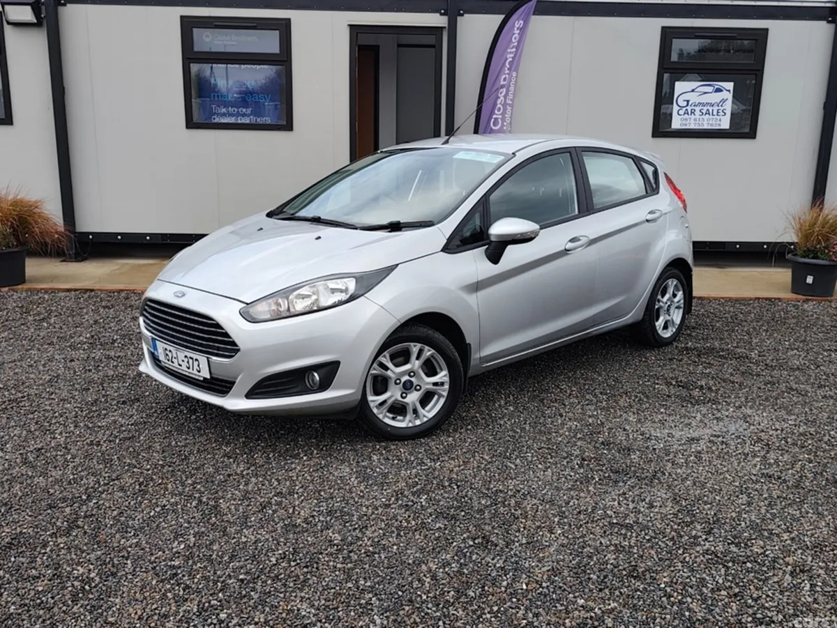 Ford Fiesta Hatchback, Petrol, 2016, Silver