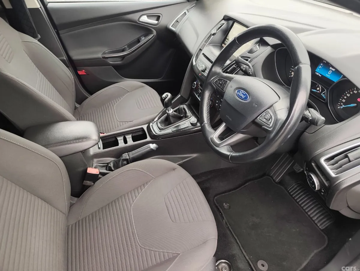 Ford Focus Saloon, Diesel, 2016, Blue