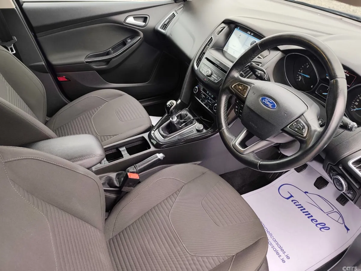 Ford Focus Hatchback, Diesel, 2017, Blue