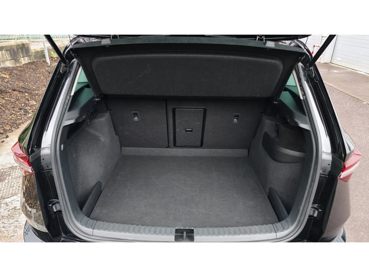 Skoda Karoq SUV, Unknown, 2026, Black