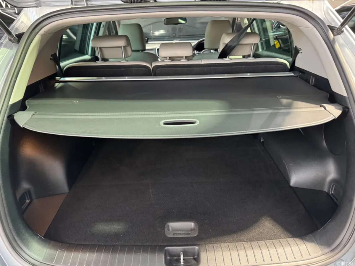 Kia Sportage MPV, Diesel, 2021, Grey