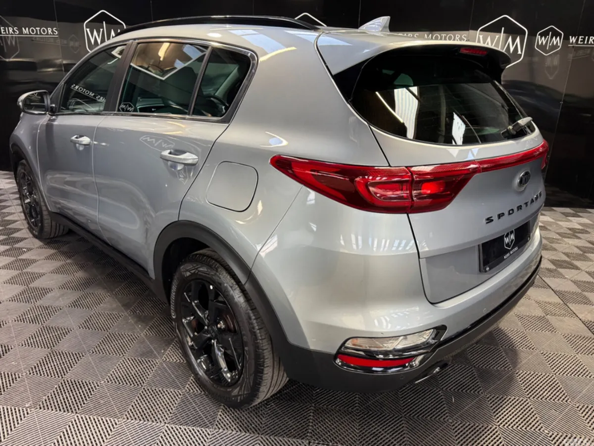 Kia Sportage MPV, Diesel, 2021, Grey