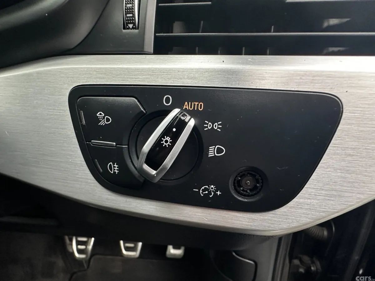 Audi A4 Saloon, Diesel, 2016, Black