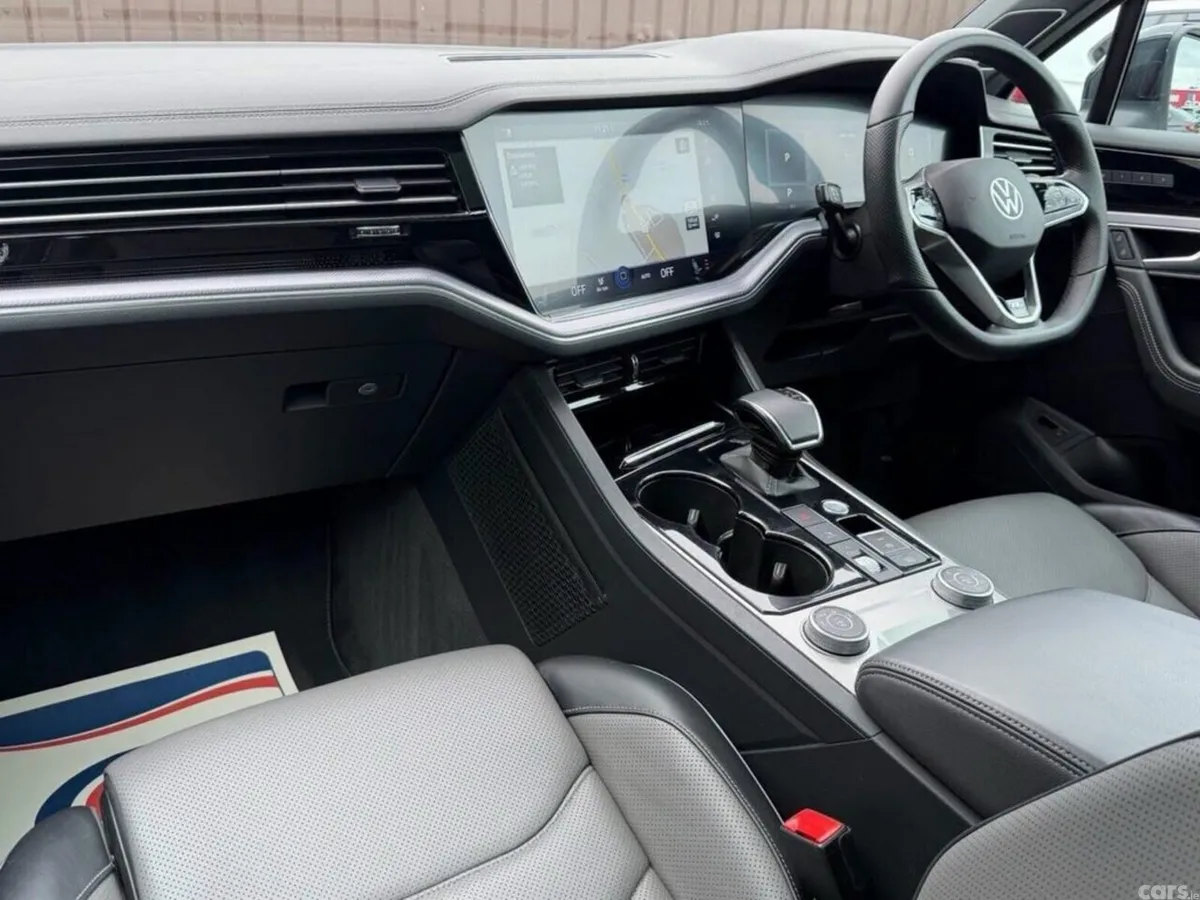 Volkswagen Touareg SUV, Diesel, 2021, Silver