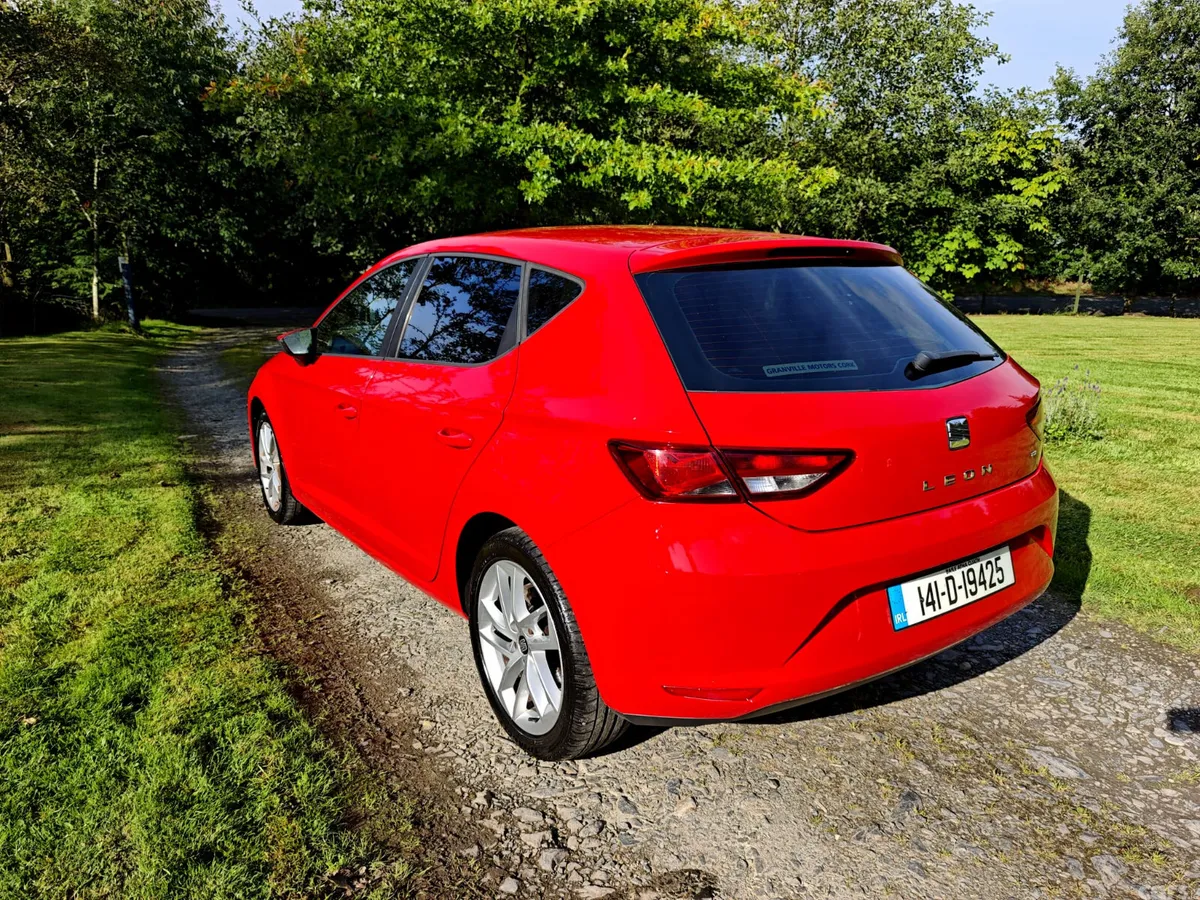 SEAT Leon Estate, Diesel, 2014, Red