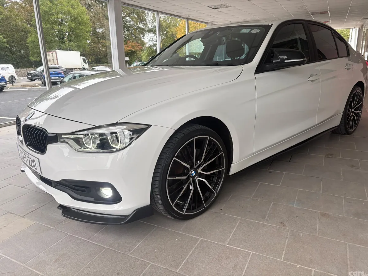 BMW 3-Series Saloon, Diesel, 2017, White