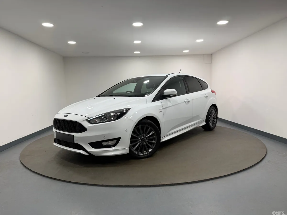 Ford Focus Hatchback, Diesel, 2017, White