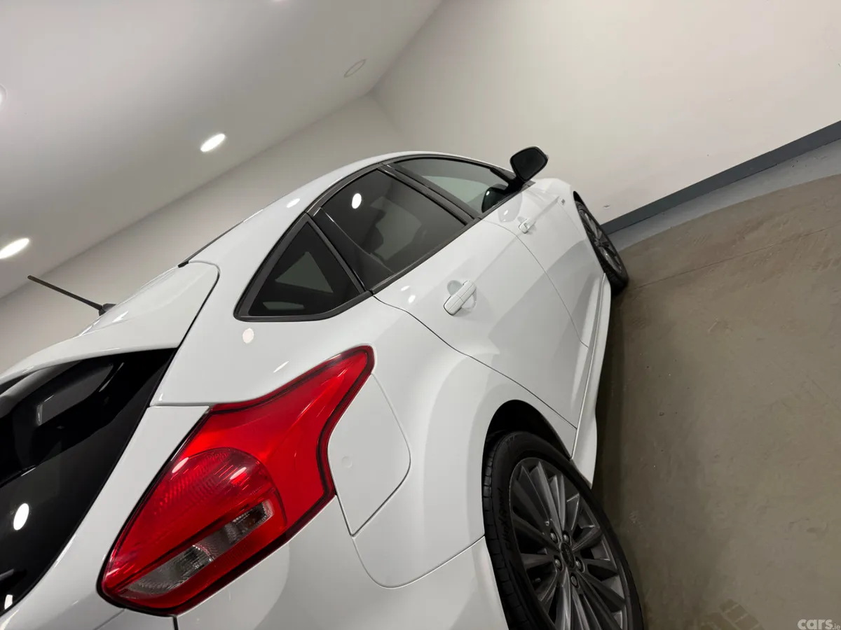 Ford Focus Hatchback, Diesel, 2017, White