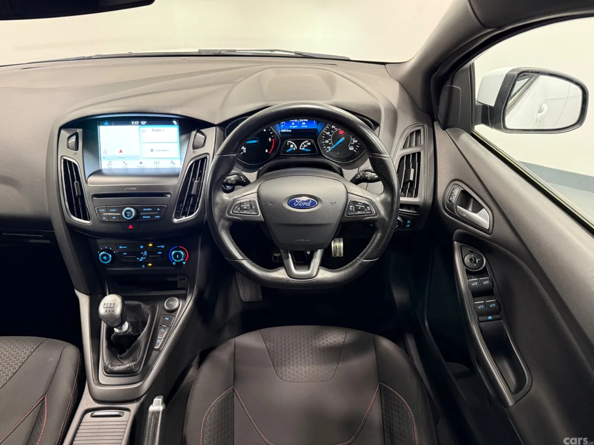 Ford Focus Hatchback, Diesel, 2017, White
