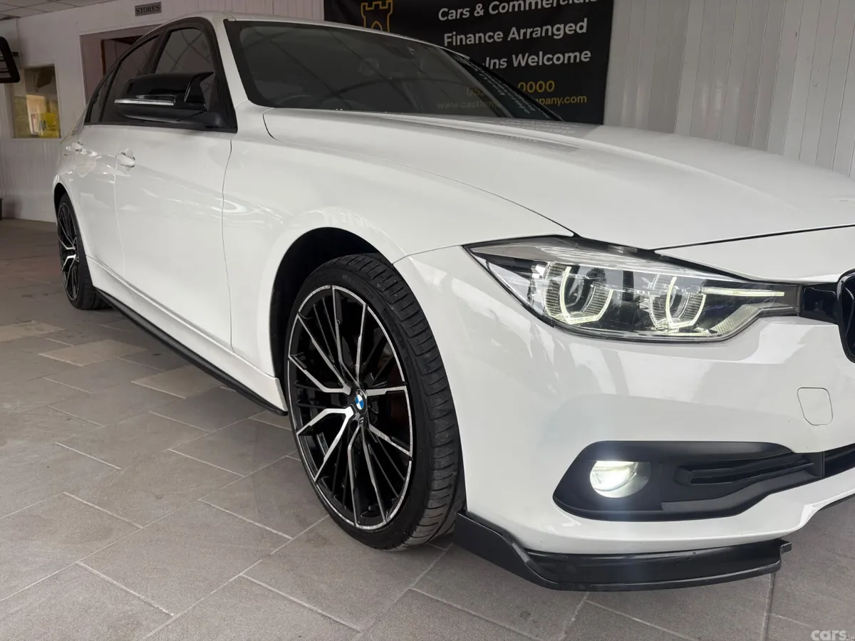 BMW 3-Series Saloon, Diesel, 2017, White