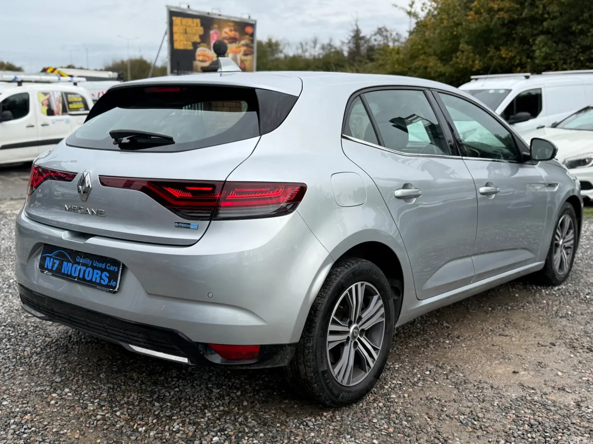 Renault Megane Hatchback, Petrol Plug-in Hybrid, 2021, Grey