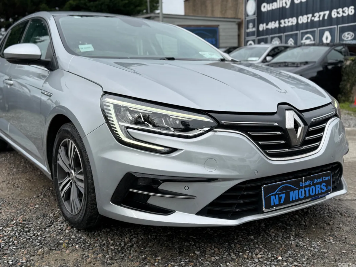 Renault Megane Hatchback, Petrol Plug-in Hybrid, 2021, Grey