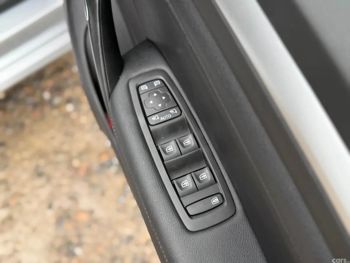 Renault Megane Hatchback, Petrol Plug-in Hybrid, 2021, Grey