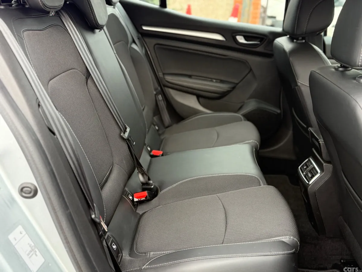 Renault Megane Hatchback, Petrol Plug-in Hybrid, 2021, Grey