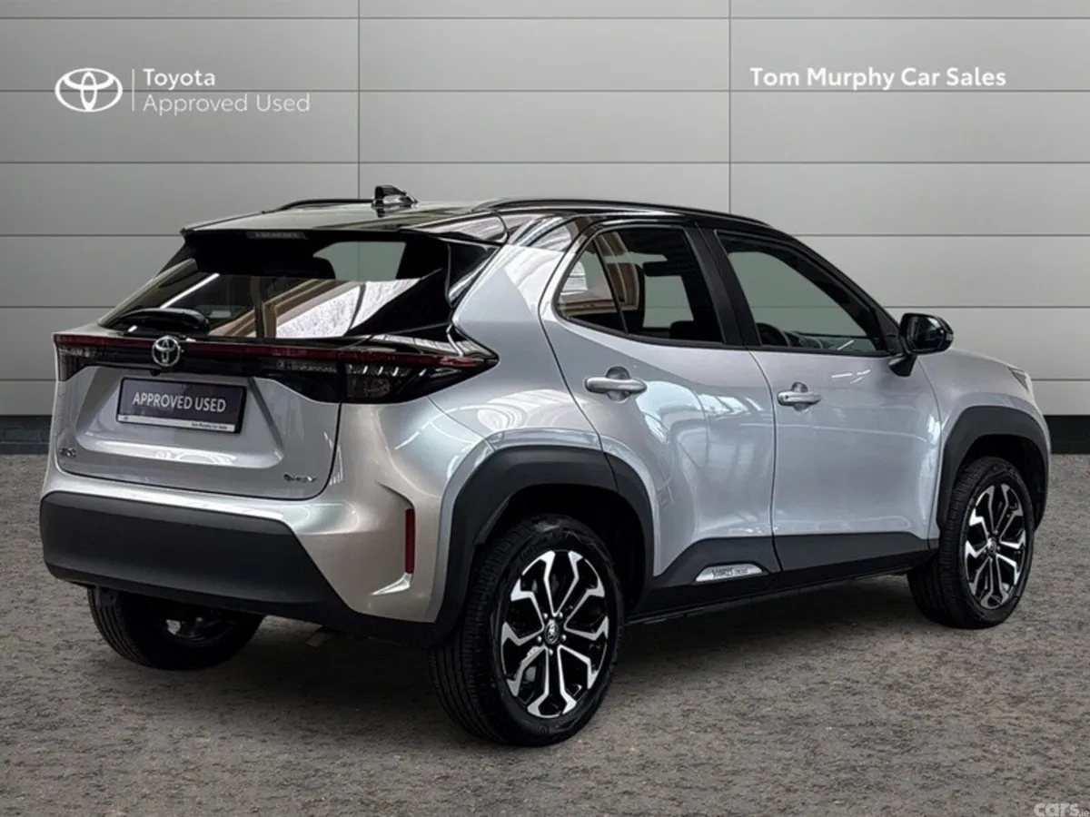 Toyota Yaris Cross Hatchback, Petrol Hybrid, 2026, Grey