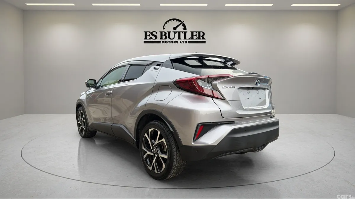 Toyota C-HR SUV, Petrol Hybrid, 2019, Silver