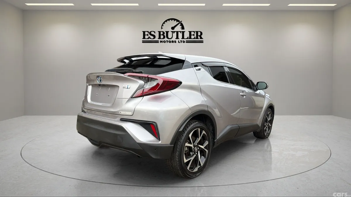 Toyota C-HR SUV, Petrol Hybrid, 2019, Silver