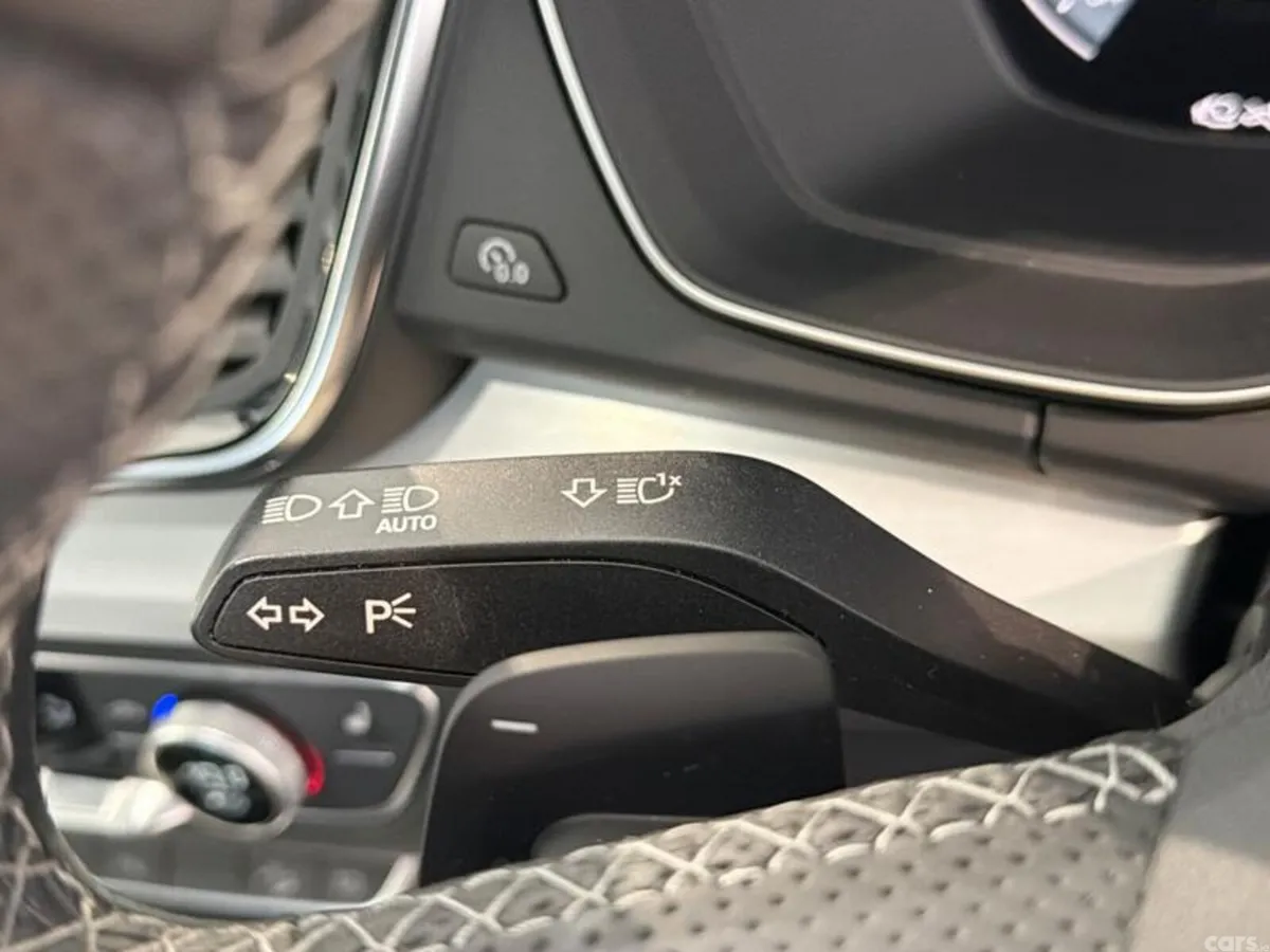 Audi Q5 SUV, Petrol Hybrid, 2023, White
