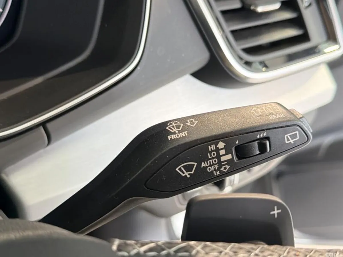 Audi Q5 SUV, Petrol Hybrid, 2023, White