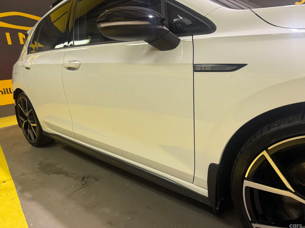 Volkswagen Golf Hatchback, Diesel, 2022, White