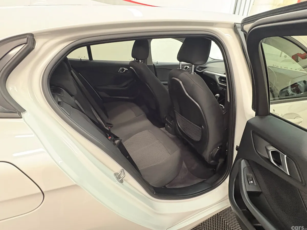 BMW 1-Series Hatchback, Diesel, 2022, White