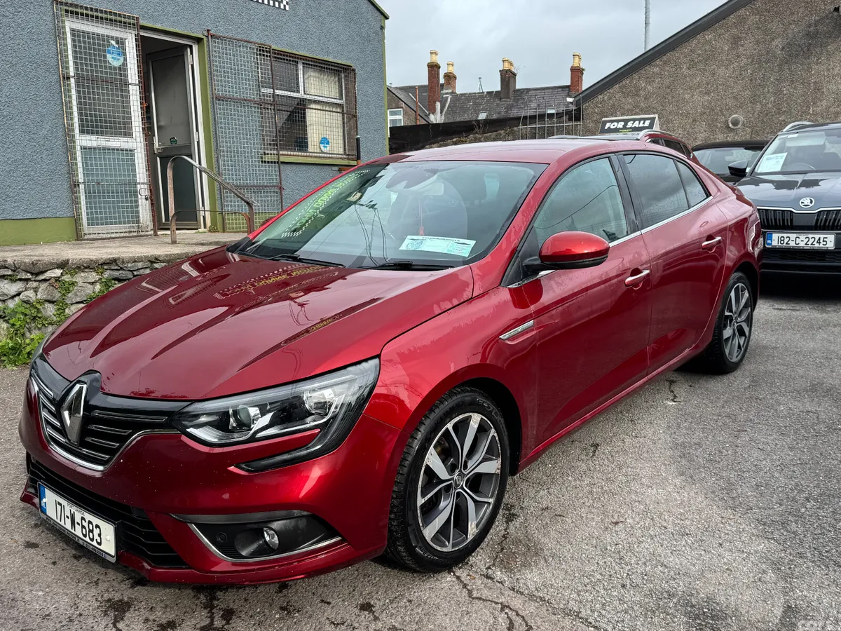 Renault Megane Saloon, Diesel, 2017, Red