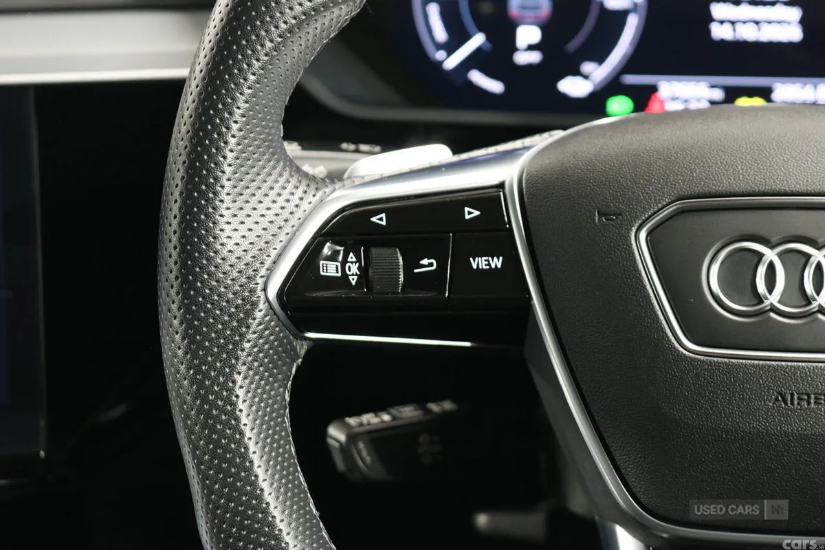 Audi Q8 SUV, Electric, 2023, Black