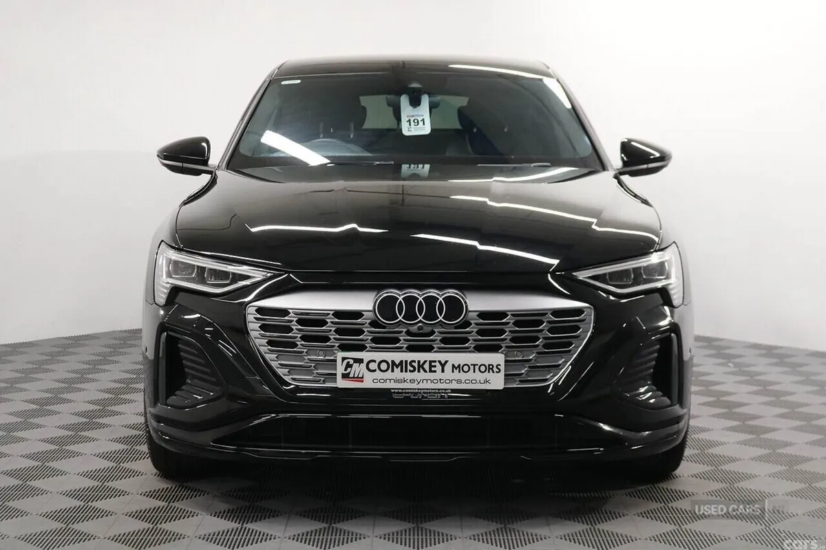 Audi Q8 SUV, Electric, 2023, Black