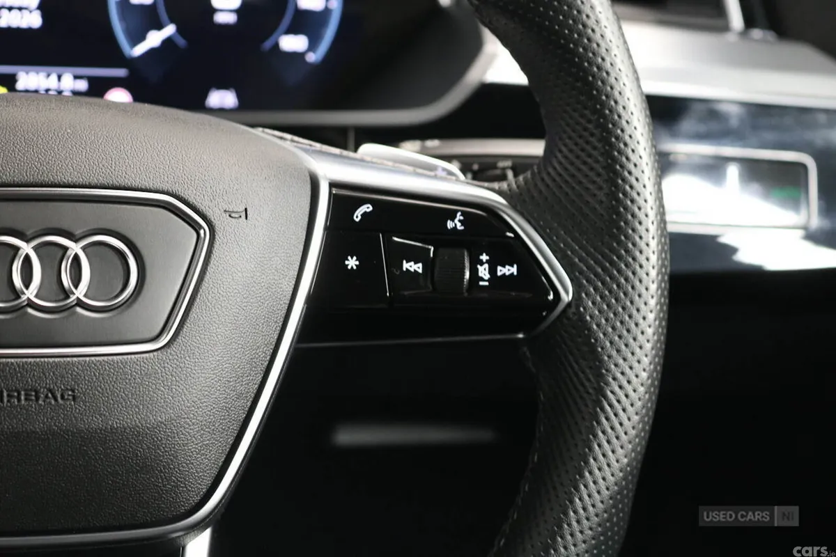Audi Q8 SUV, Electric, 2023, Black