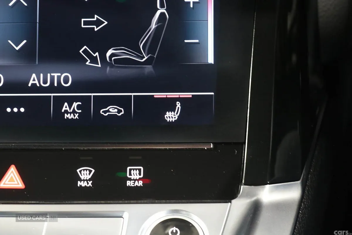 Audi Q8 SUV, Electric, 2024, Blue