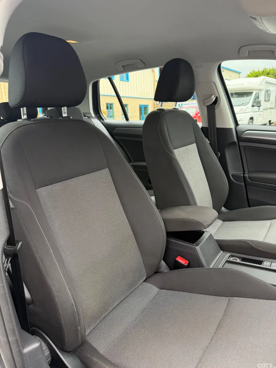 Volkswagen Golf Hatchback, Diesel, 2017, Grey