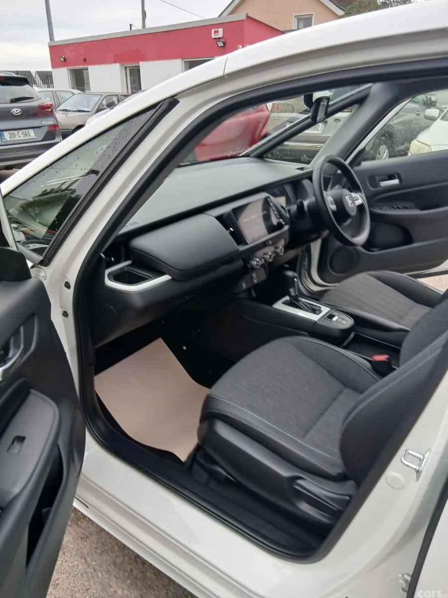 Honda Fit Hatchback, Petrol Hybrid, 2021, White