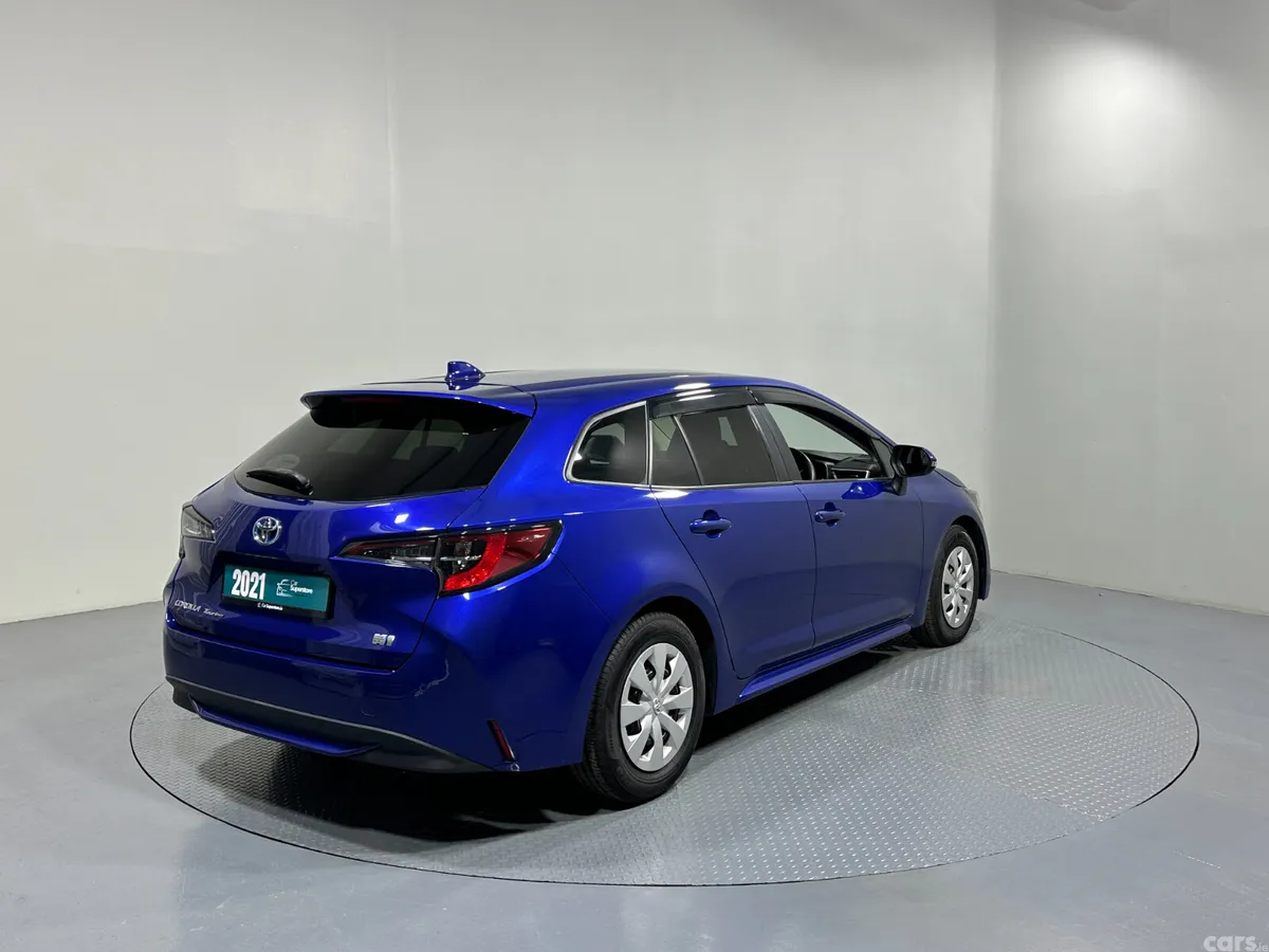 Toyota Corolla Estate, Petrol Hybrid, 2021, Blue